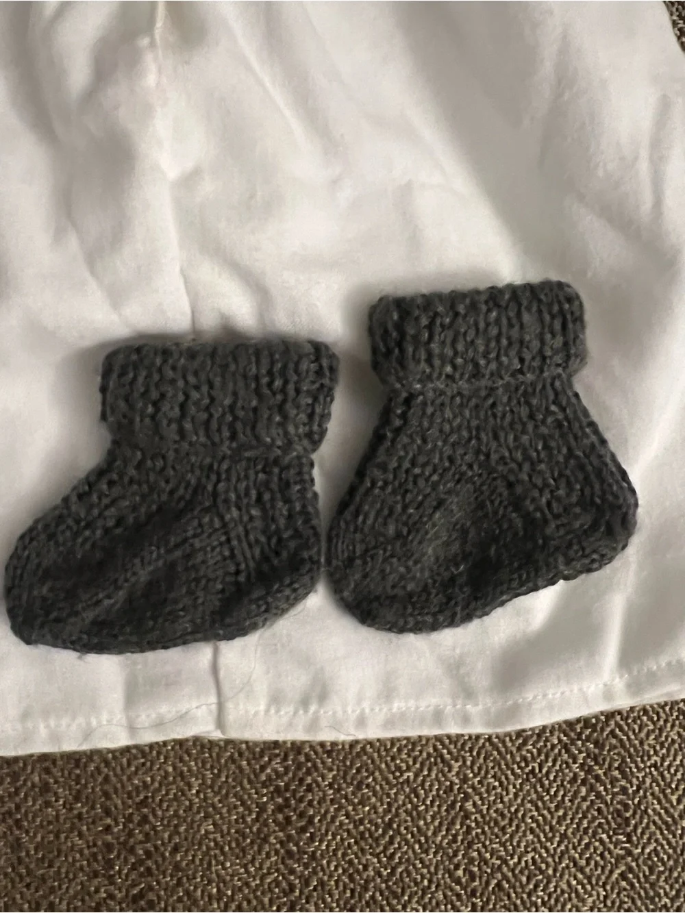 American Girl Addy’s Nightgown with Gray Knit slippers 1997